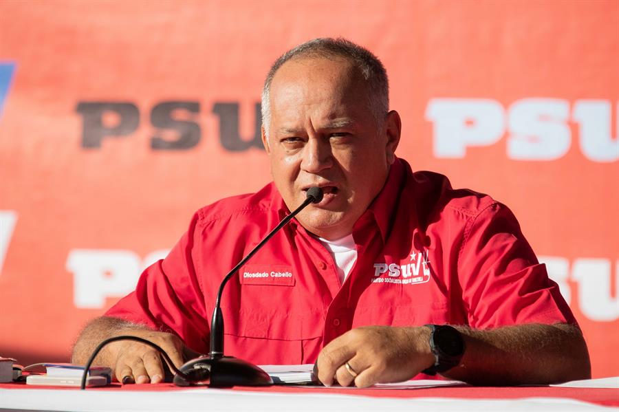 Cabello dice que Machado prepara supuesto plan de violencia