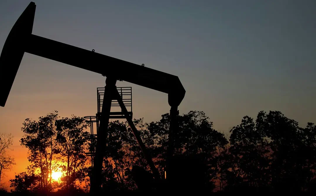 Oliveros: Venezuela solo se beneficiará del aumento de los precios del petróleo duplicando su producción