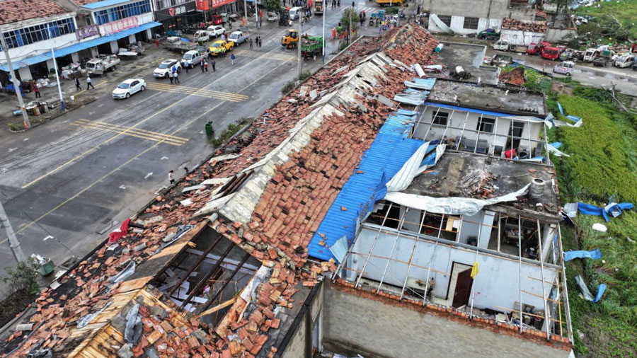 Asciende a 10 el número de muertos por tornados en el este de China