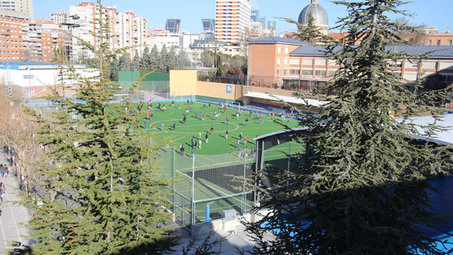 Toman colegio en El Marqués para ingresar a presos a Zona 7