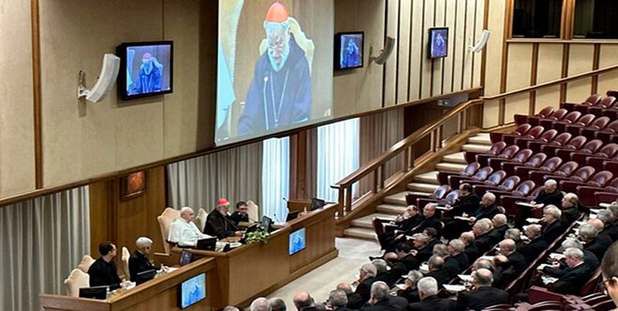 El papa Francisco participa en la reunión con los obispos españoles en el Vaticano