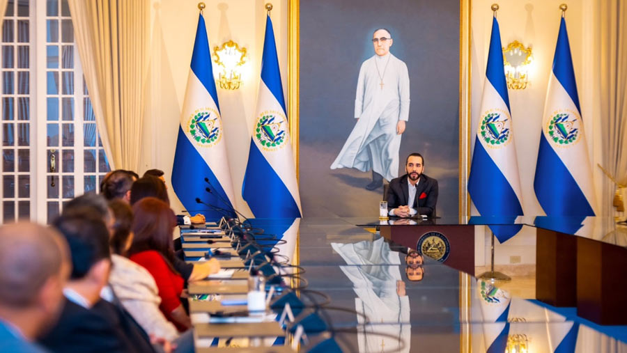 Bukele pide al fiscal salvadoreño que «investigue» a los funcionarios de su Gobierno