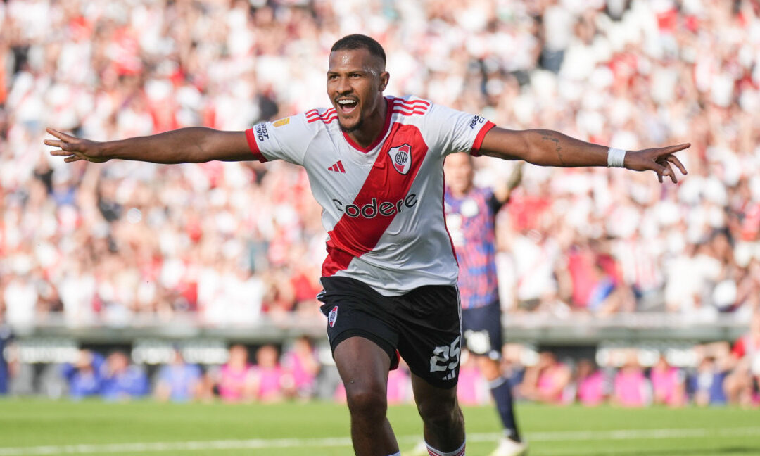 Salomón Rondón estaría en negociaciones con River para interrumpir su contrato