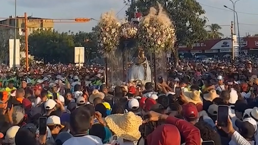 Miles de devotos recibieron en la Catedral de Barquisimeto a la Divina Pastora en su visita número 166 (+Video)