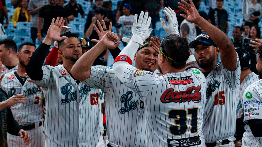 Leones derrotó a Cardenales y cortó su mala racha