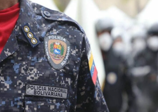 Un oficial de la Policía Nacional Bolivariana (PNB), quien estaba detenido, escapó de las autoridades durante una presunta cita conyugal