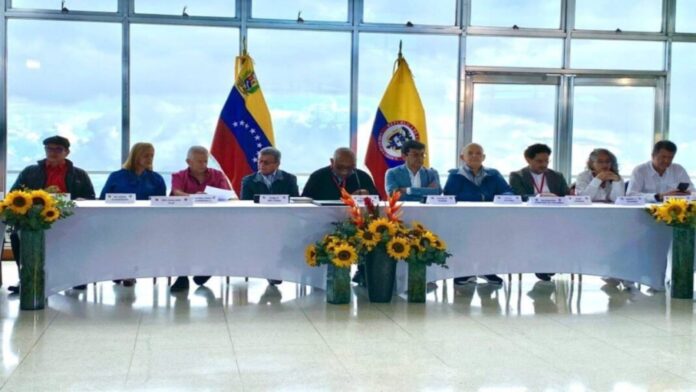 Gobierno colombiano y ELN iniciaron «ronda extraordinaria» de conversaciones en Caracas