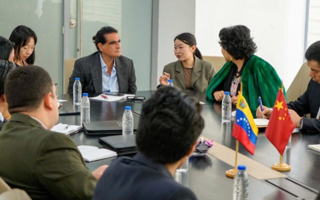 Alex Saab sostiene encuentro con delegación de China para fortalecer sectores productivos