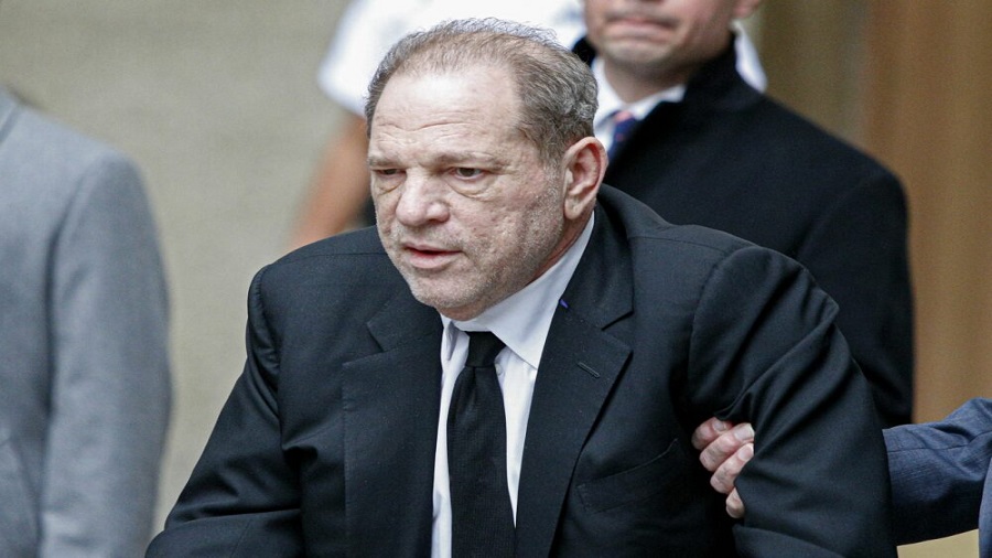 Corte de Nueva York anula condena por delito sexual al ex productor de cine Harvey Weinstein