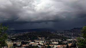 Inameh prevé cielos nublados y chubascos al sur del territorio nacional este lunes