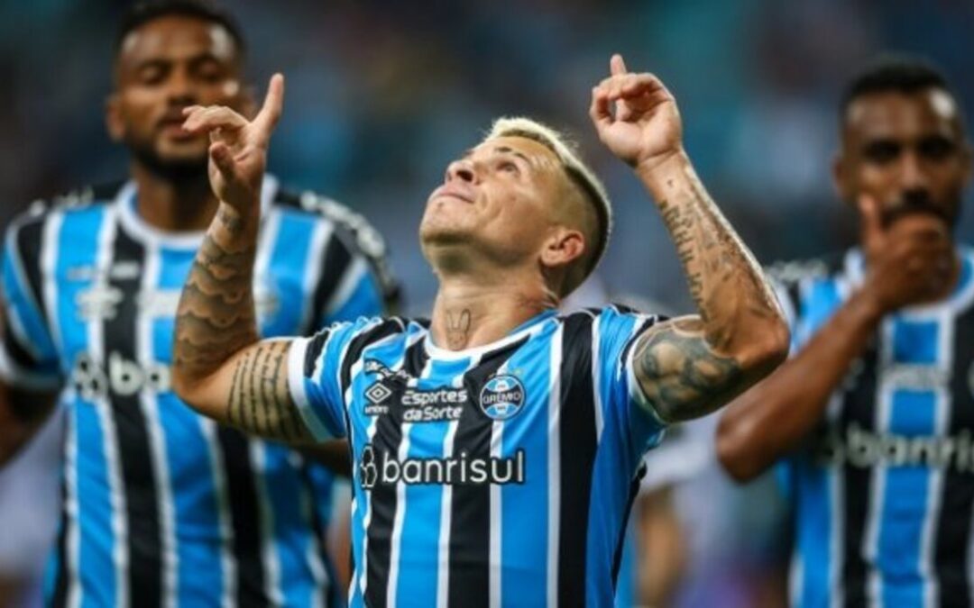 Soteldo levantó su primer título con Gremio