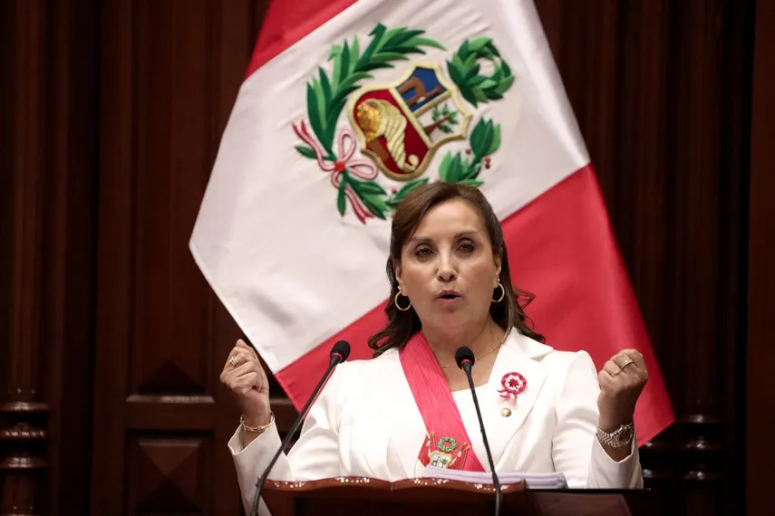 Presidenta de Perú presenta demanda contra poder judicial y fiscalía