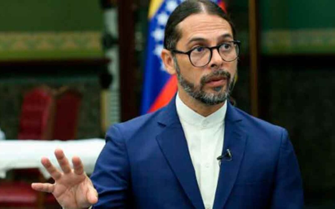 Ministro Ñáñez insta al Pueblo venezolano a asumir protagonismo en RRSS