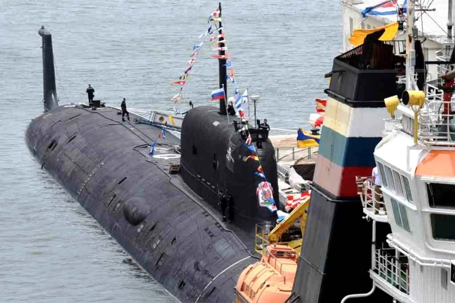 Llega al puerto de La Habana una flotilla de buques de guerra rusos con un submarino nuclear