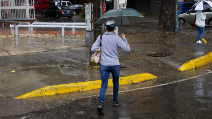 Onda tropical N° 11 llega a Venezuela el domingo 23 de junio alertas el Inameh