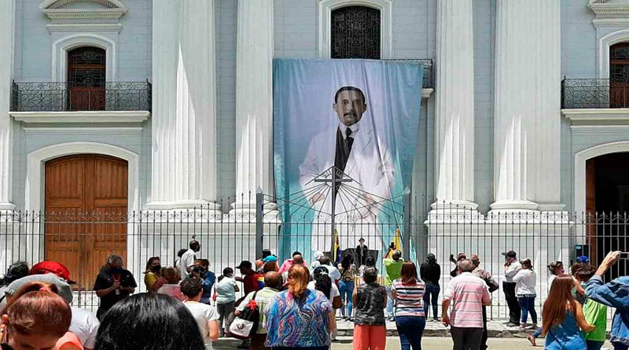 Presidente Maduro revela que el papa Francisco firmó canonización de José Gregorio Hernández