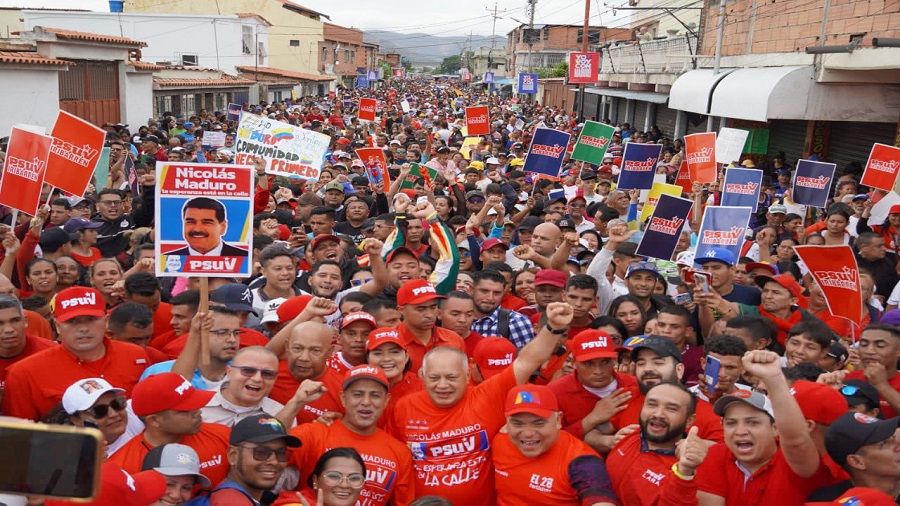 Cabello felicita a la militancia del PSUV por jornada de la maquinaria 1×10