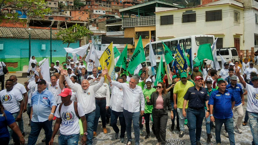 Luis Eduardo Martínez: Mi primer decreto: «Aumento significativo de sueldos, salarios, jubilaciones y pensiones»