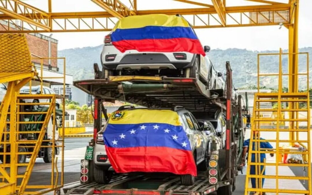 Renault vuelve al mercado en Venezuela con importaciones desde Colombia