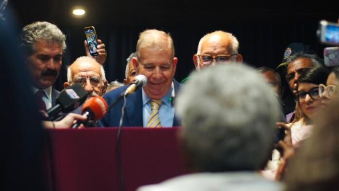 «Un retiro digno para todos», la promesa de Edmundo González a los jubilados y pensionados