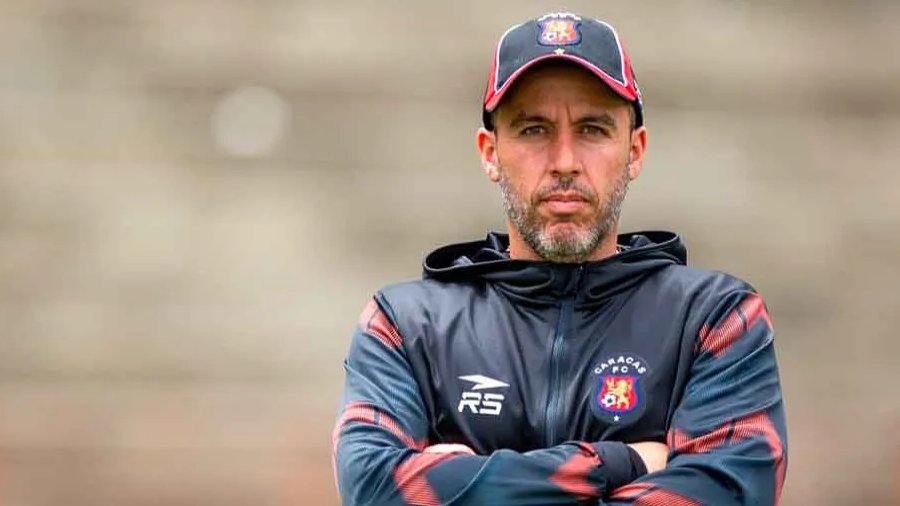 Caracas FC anunció la salida del entrenador Henry Meléndez