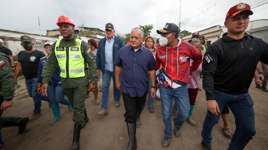 Cabello realizó recorrido por las zonas afectadas de Cumanacoa