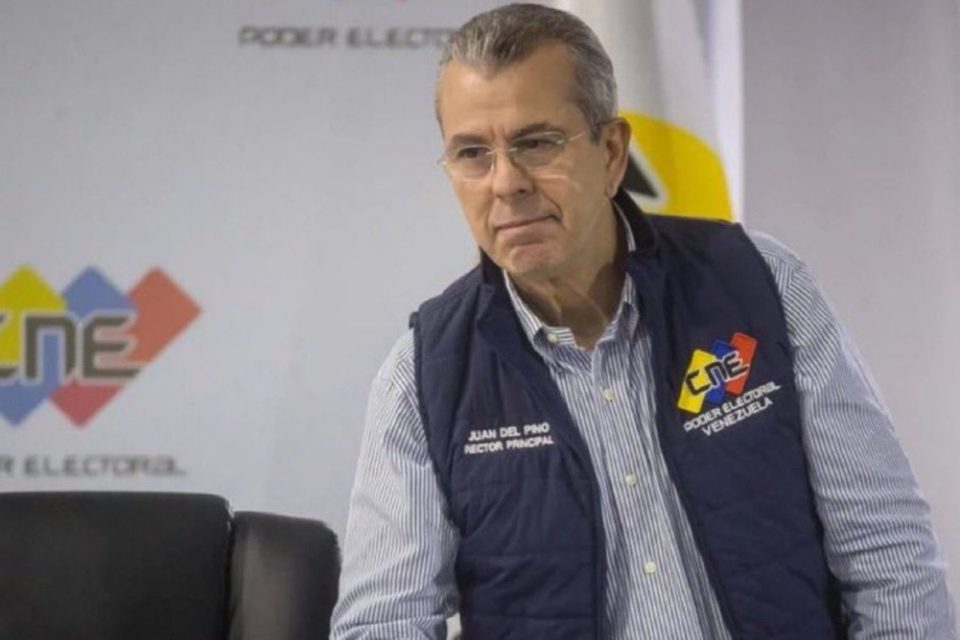 Rector Delpino reaparece y denuncia que no hay pruebas de que Maduro haya ganado