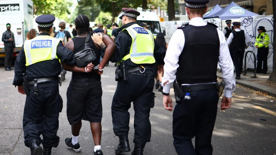 Reino Unido: Cinco personas apuñaladas en el último día del carnaval de Notting Hill