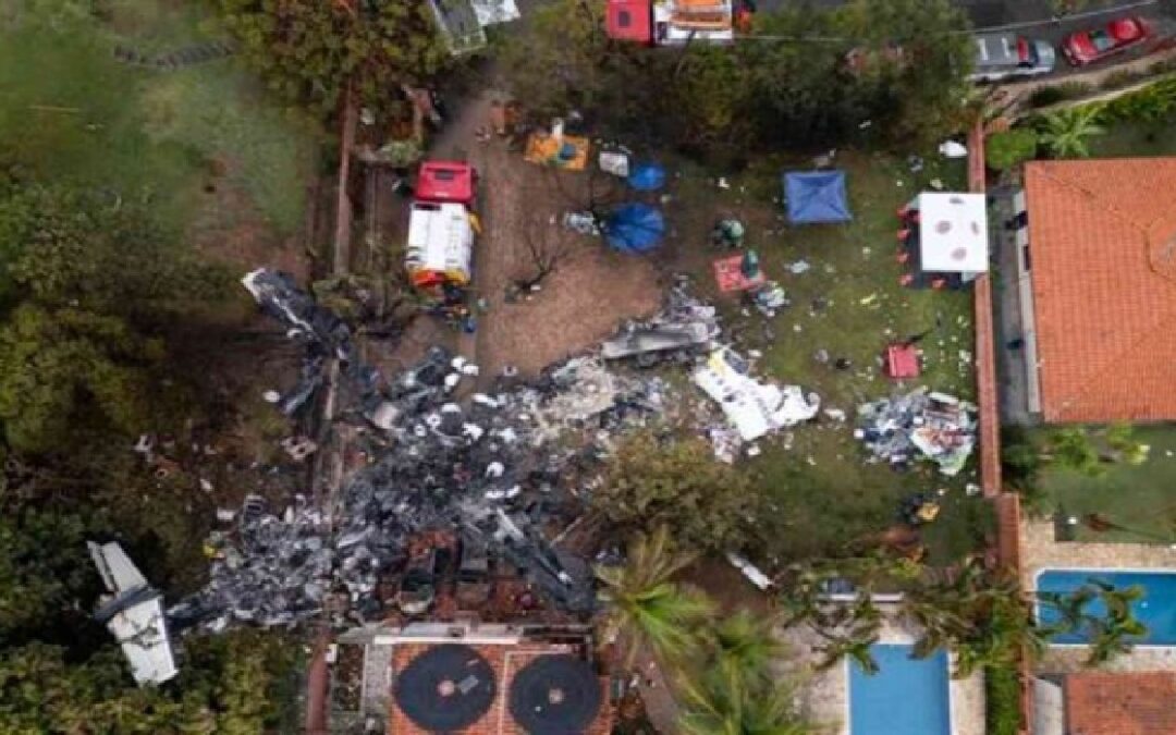 Recuperan datos de las cajas negras del avión accidentado en Brasil