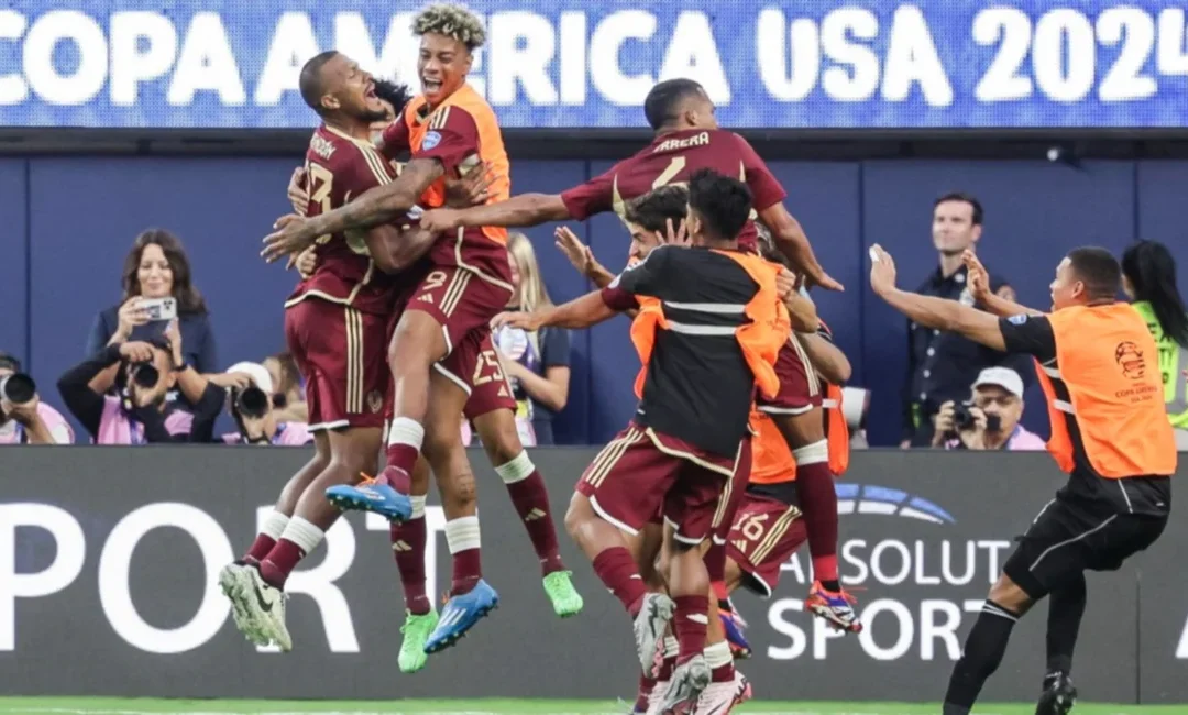 Plaza Alfredo Sadel tendrá pantalla gigante para ver partido de la Vinotinto