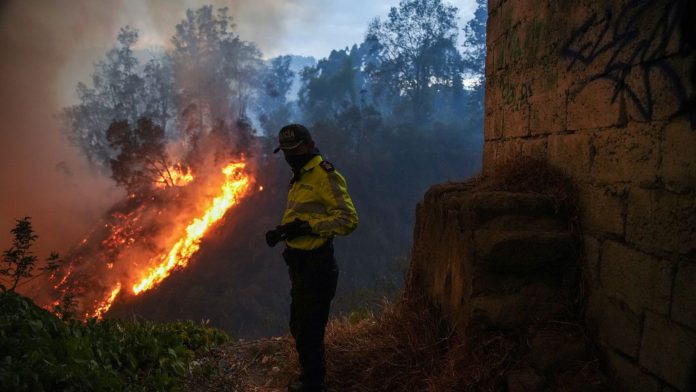 En Ecuador suspenden clases y evacuan personas por incendios forestales #25Sep