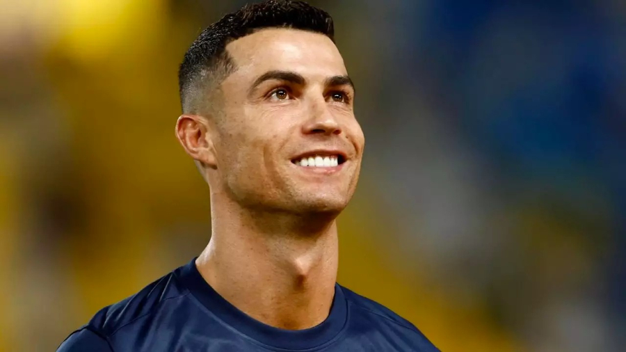 Cristiano Ronaldo supera en suscriptores a todos los youtubers hispanos y revela que va por MrBeast