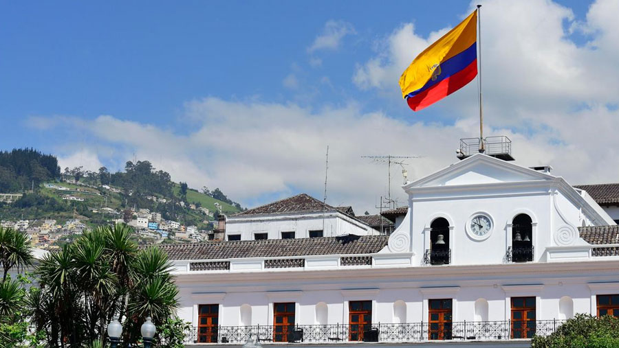 Tres ministros de Ecuador renuncian en menos de 24 horas