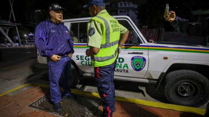 Ministro Cabello realizó recorrido en Caracas para verificar puntos de control y patrullaje nocturno