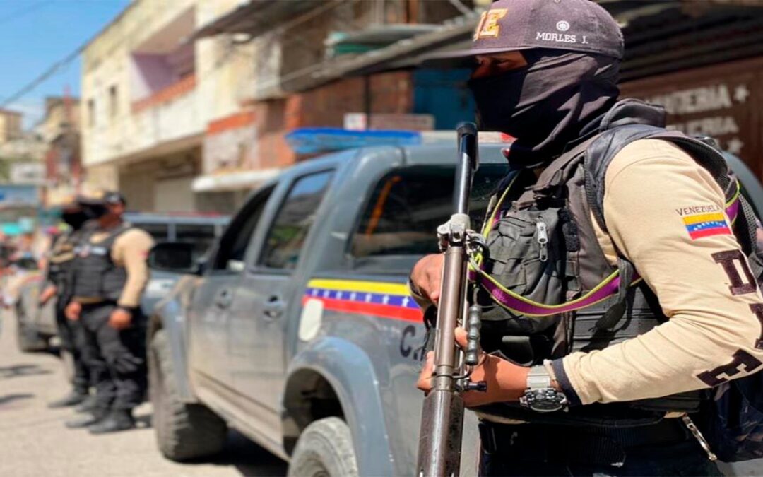 FANB y cuerpos de seguridad continúan desplegados en Petare para mantener la paz de los habitantes