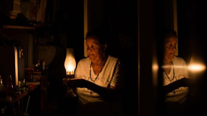 Cedice: Venezolanos invierten entre 20 y 30 dólares adicionales para cubrir las deficiencias energéticas