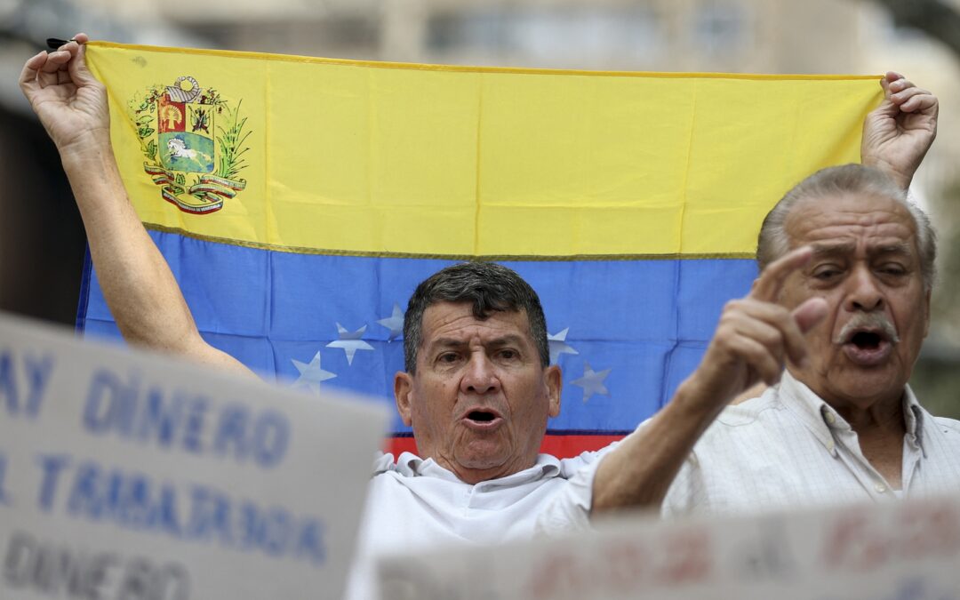 Pensionados en Venezuela necesitaron más de 500 dólares para sobrevivir en marzo