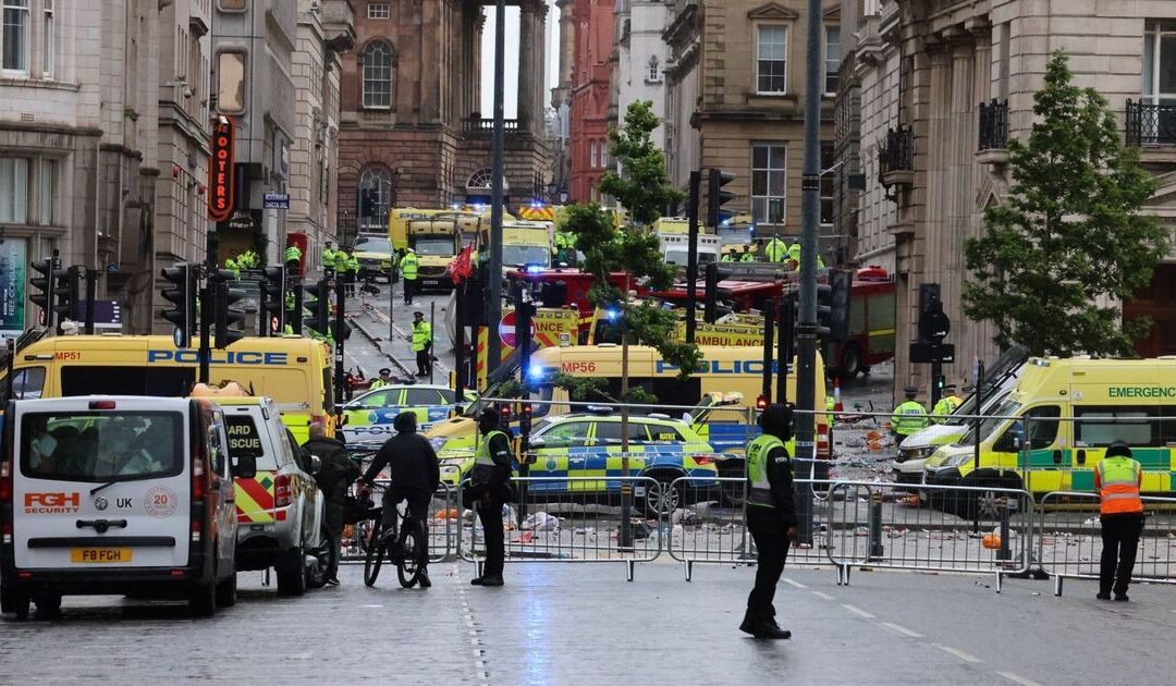 Un hombre terminó arrestado tras un arrollamiento masivo en Liverpool