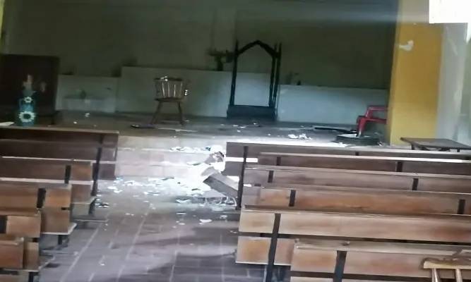 Sujeto destruye imágenes religiosas en iglesia de Falcón