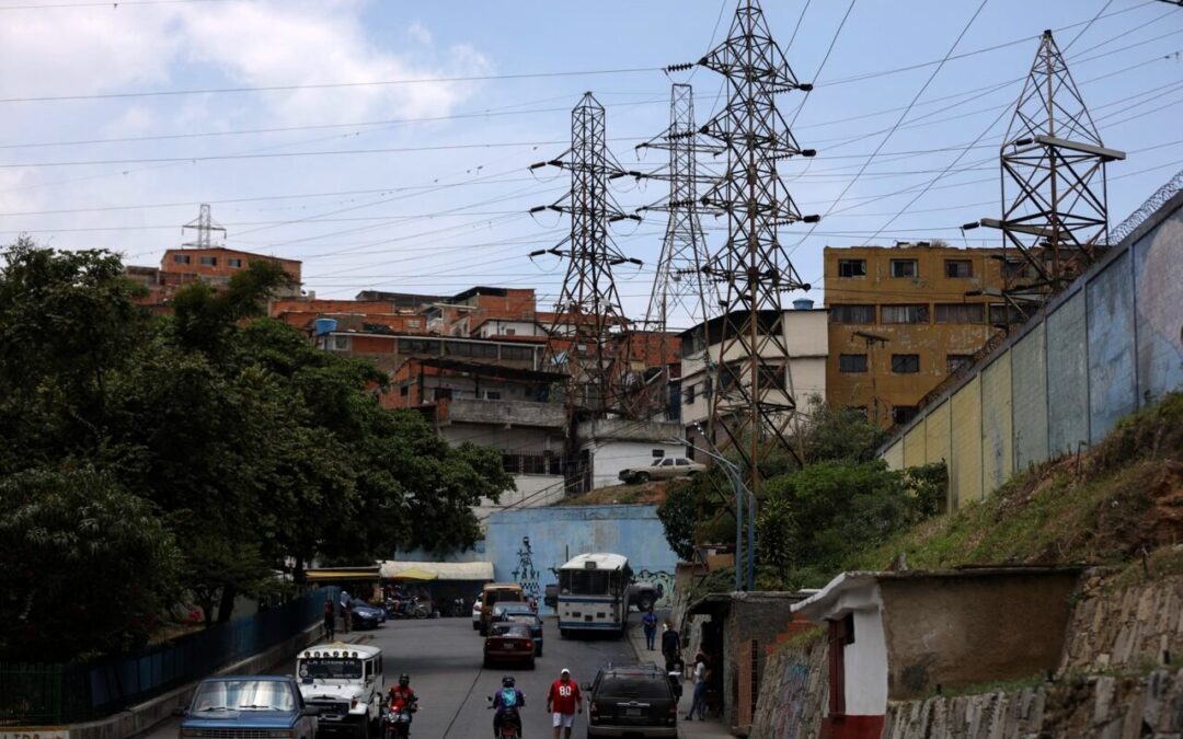 Fuerte bajón eléctrico en Caracas en medio de intensas lluvias