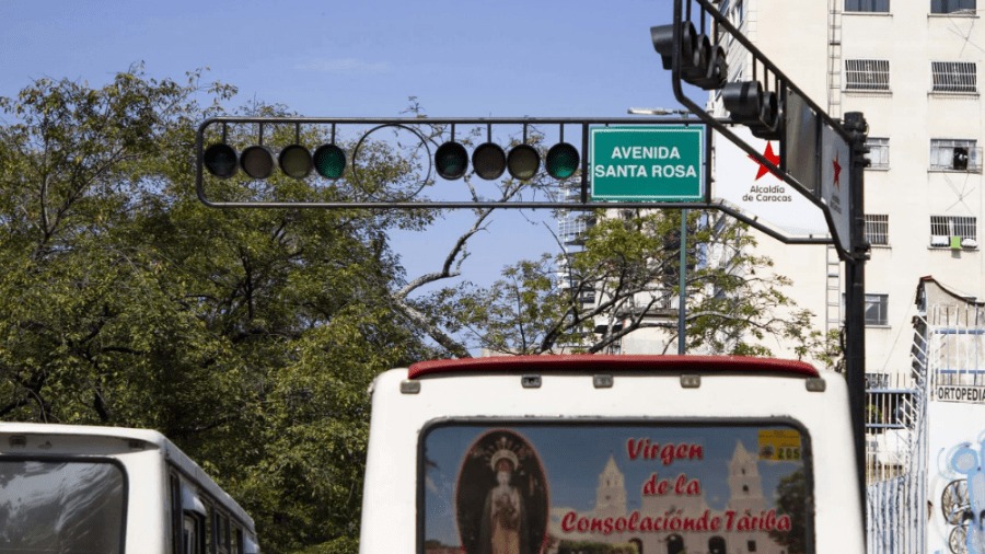 Carmen Meléndez informó: Alcaldía de Caracas instalará cámaras inteligentes en los semáforos para detectar infracciones con mayor precisión