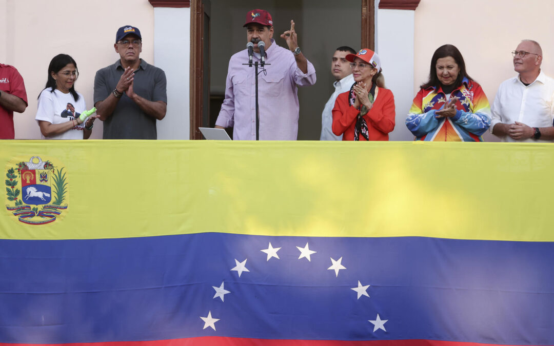Maduro dice que elección de alcaldes «consolida la victoria» de las presidenciales de 2024