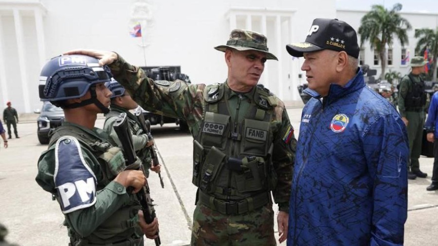 Vladimir Padrino López denunció que EE.UU. utiliza el narcotráfico para pretender fragmentar el Estado