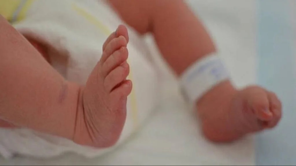 Muere bebé de nueve meses tras recibir brutal golpiza de su padre