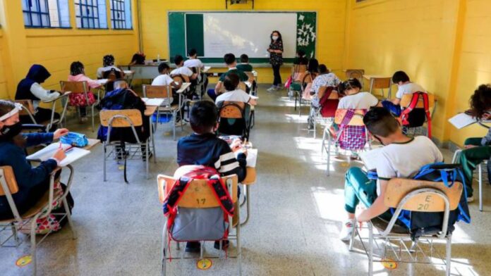 Consenso Educativo: Colegios privados prevén alzas de 20% a 40% en matrículas