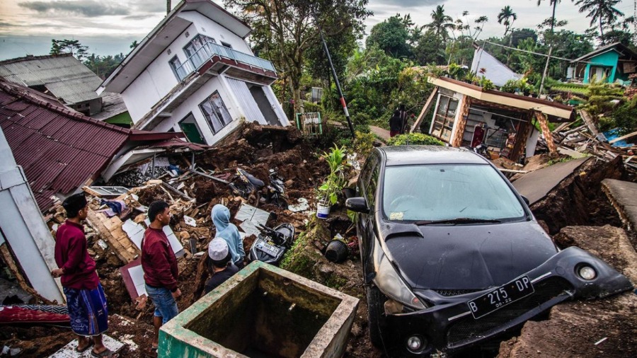 Una persona fallece y 40 resultan heridas tras el terremoto de 5,8 en Indonesia