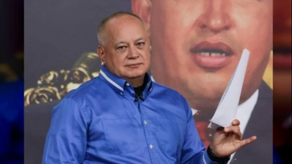 Cabello afirmó que María Corina Machado está incitando a que Iván Simonovis y Erik Prince ejecuten una acción militar contra Venezuela