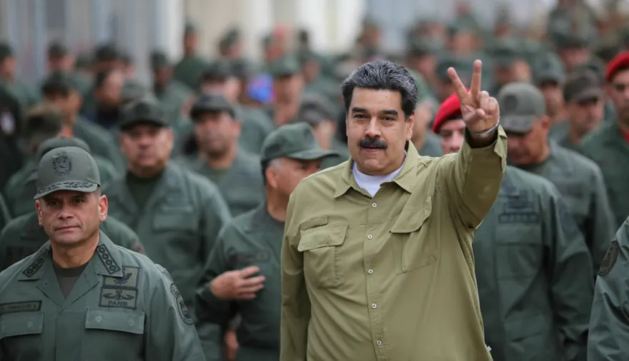 Maduro responde a EE.UU. con ejercicios en La Orchila: el mensaje oculto