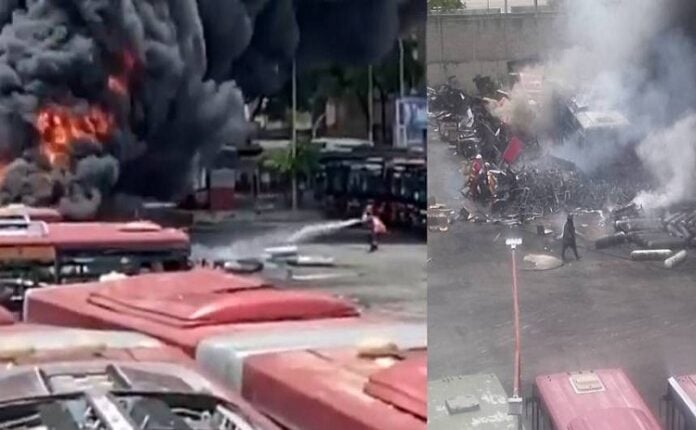 Incendio en patios y talleres del Metro de Caracas, estación La Paz. Las llamas consumieron dos unidades de Metrobús (dañadas) y varias bombonas de gas.