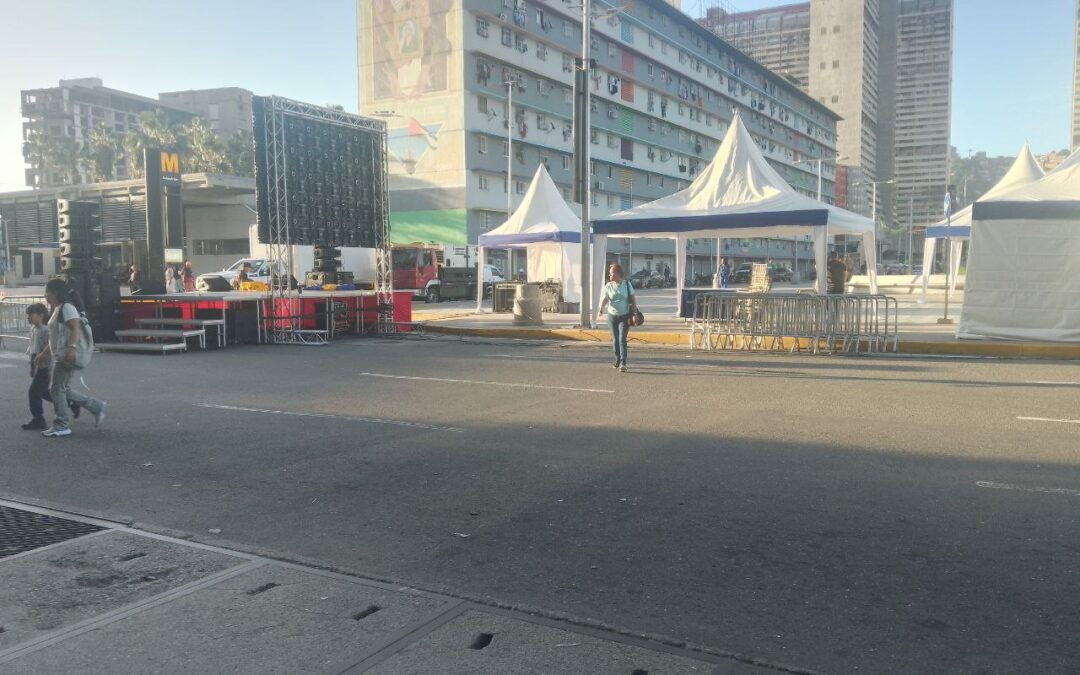 Ciudadanos reportan cierre de calles y avenidas en Caracas por movilización del PSUV